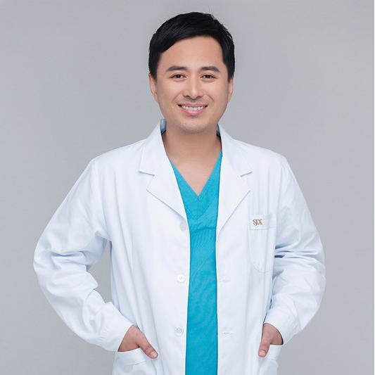 李春财医生照片