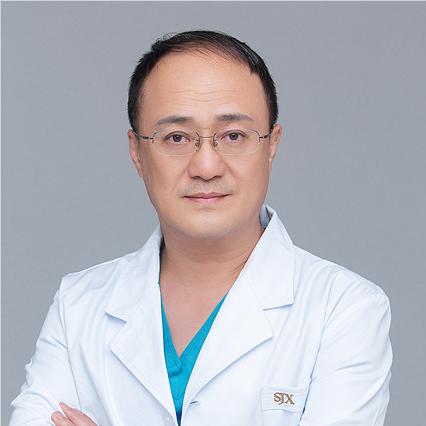 邱立东医生照片